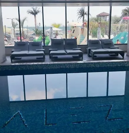 Antonia Alezzi Beach Resort Năvodari