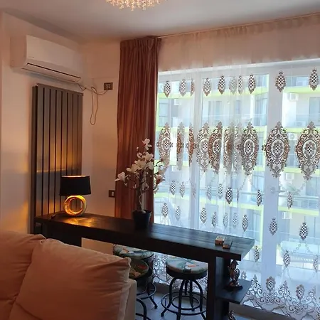 Apartment Antonia Alezzi Beach Resort Năvodari