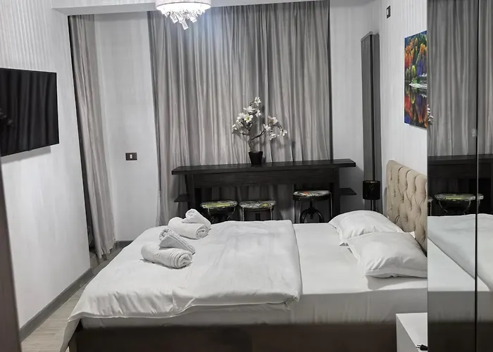 Antonia Alezzi * Navodari