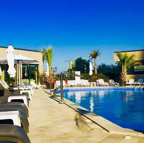 Antonia Alezzi Daire Navodari